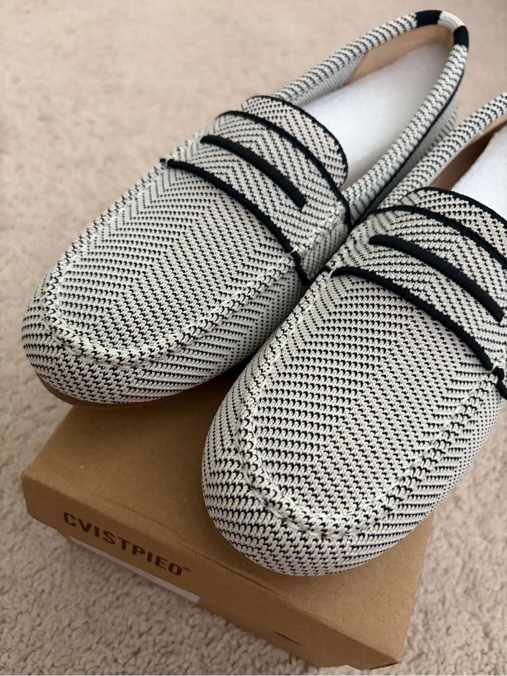 CVISTPIEO NIB Women's Black White Loafers Size 10 Cushioned Comfort Round Toe - Picture 2 of 11